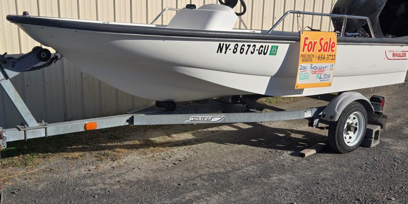 2001 BOSTON WHALER SUPERSPORT 13′